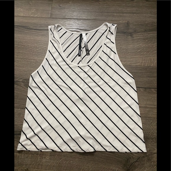 Kensie Tops - Kensie White and Black Striped Cropped Tank Top